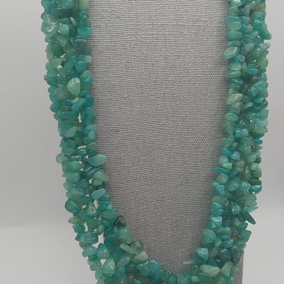 Green/Teal Faux Stone Necklace - Picture 6 of 9